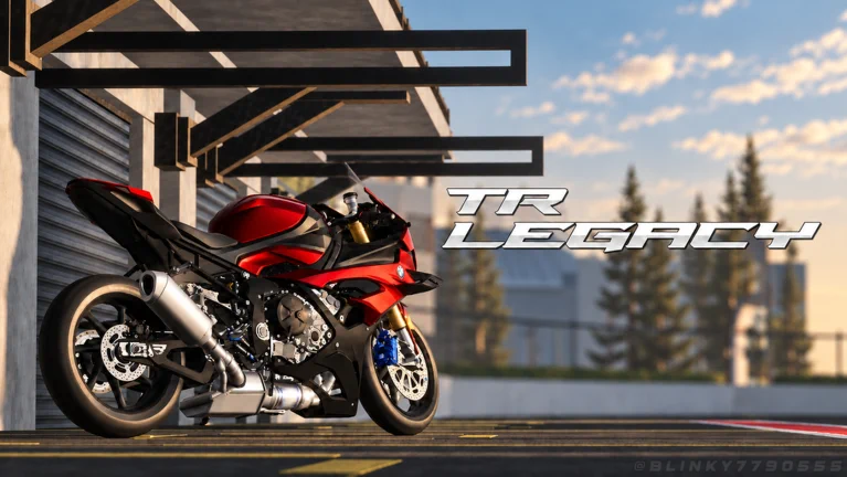 Visuel officiel de TR Legacy : une moto sportive rouge et noire, vue de trois quarts arrière, stationnée sous l’auvent métallique d’un bâtiment au bord d’une piste, devant des sapins et un ciel de fin de journée, à côté du logo « TR Legacy ».